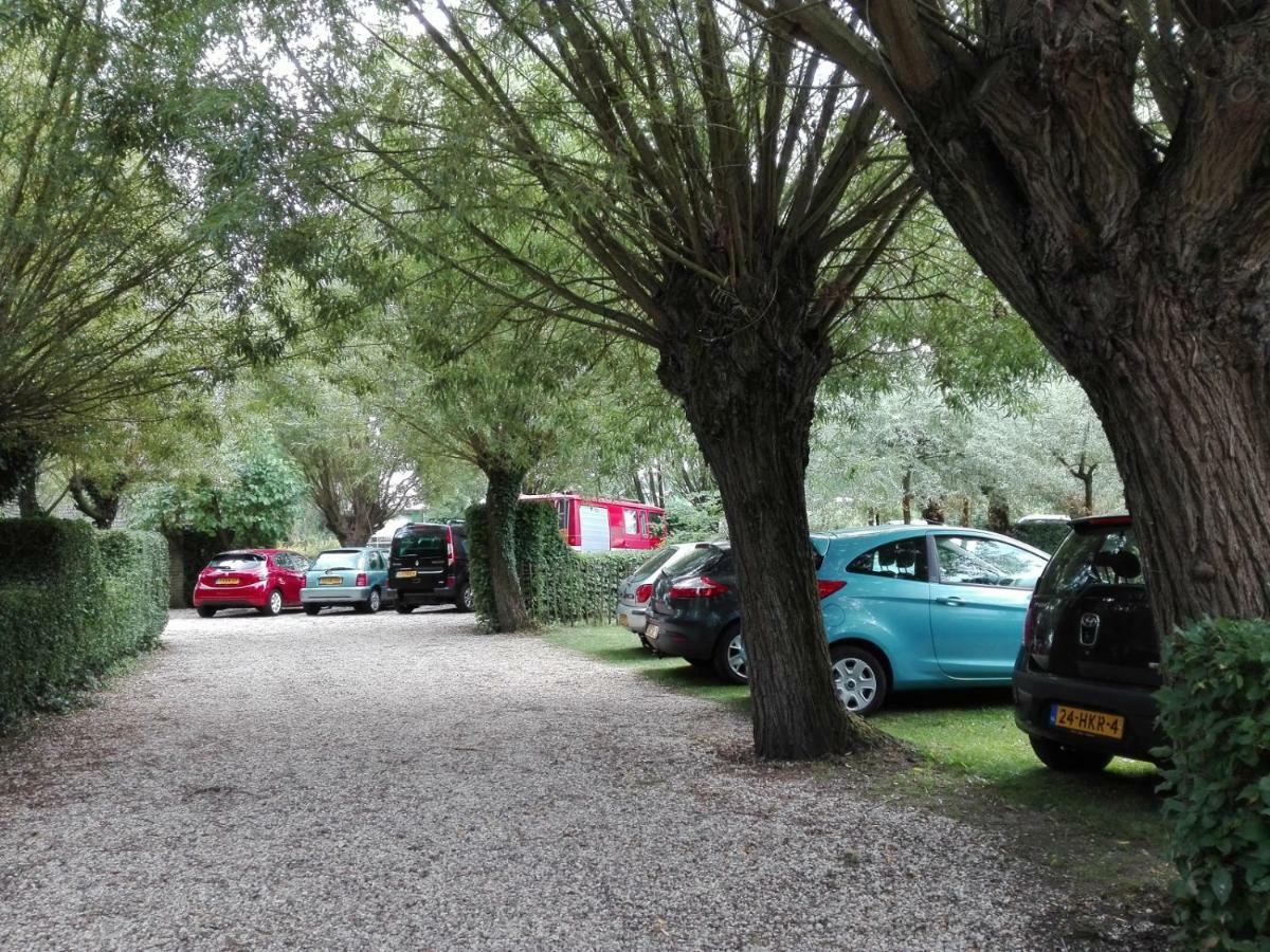 Pipowagen Overnachting Het Houten Huis Zaltbommel Kültér fotó