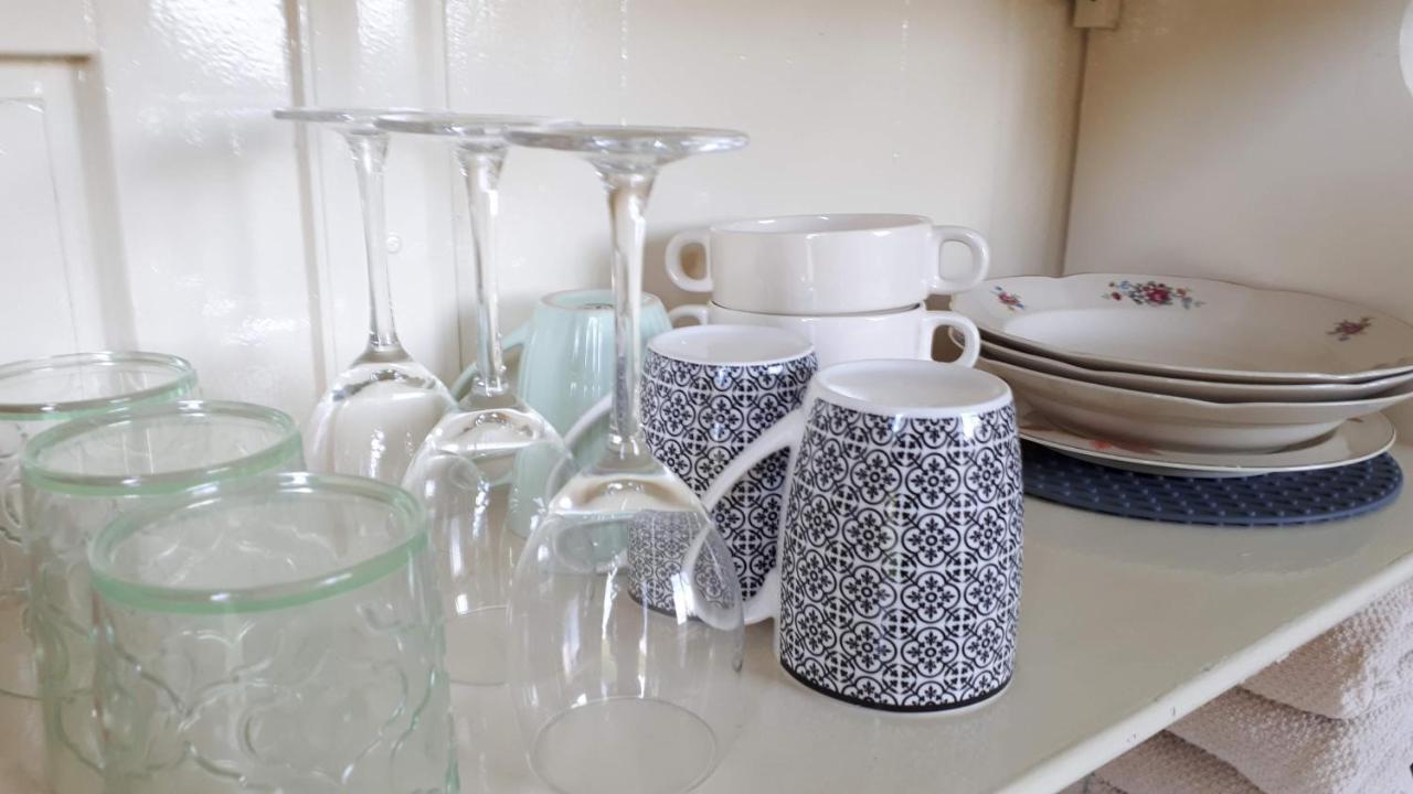 Pipowagen Overnachting Het Houten Huis Zaltbommel Kültér fotó