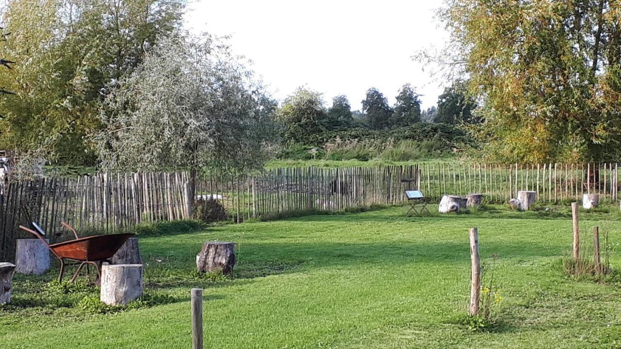 Pipowagen Overnachting Het Houten Huis Zaltbommel Kültér fotó
